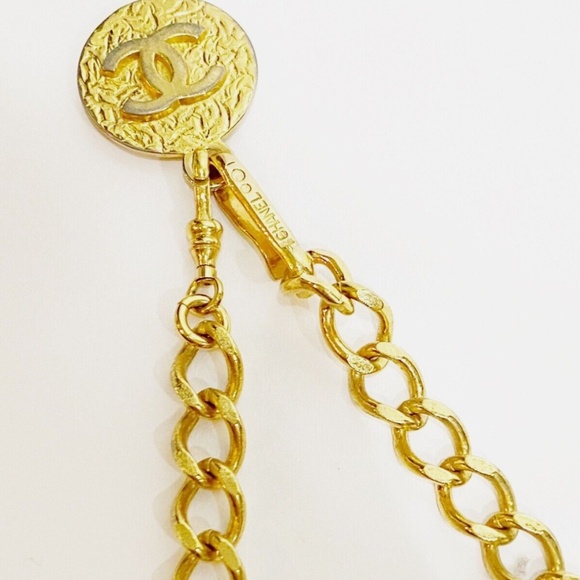 Chanel Medallion Chain Link Gold Plated 36 inches Women’s Belt 1982 - Picture 5 of 5